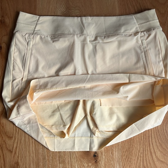 Athleta Brooklyn skort - Picture 2 of 4